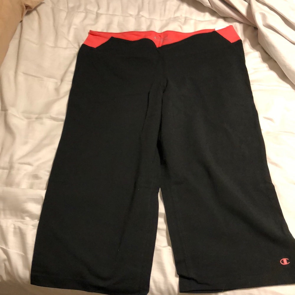 capris